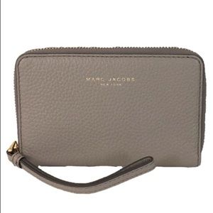 Marc Jacobs iPhone 7/6 Leather Wristlet, taupe